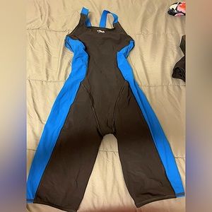 Speedo tech suit